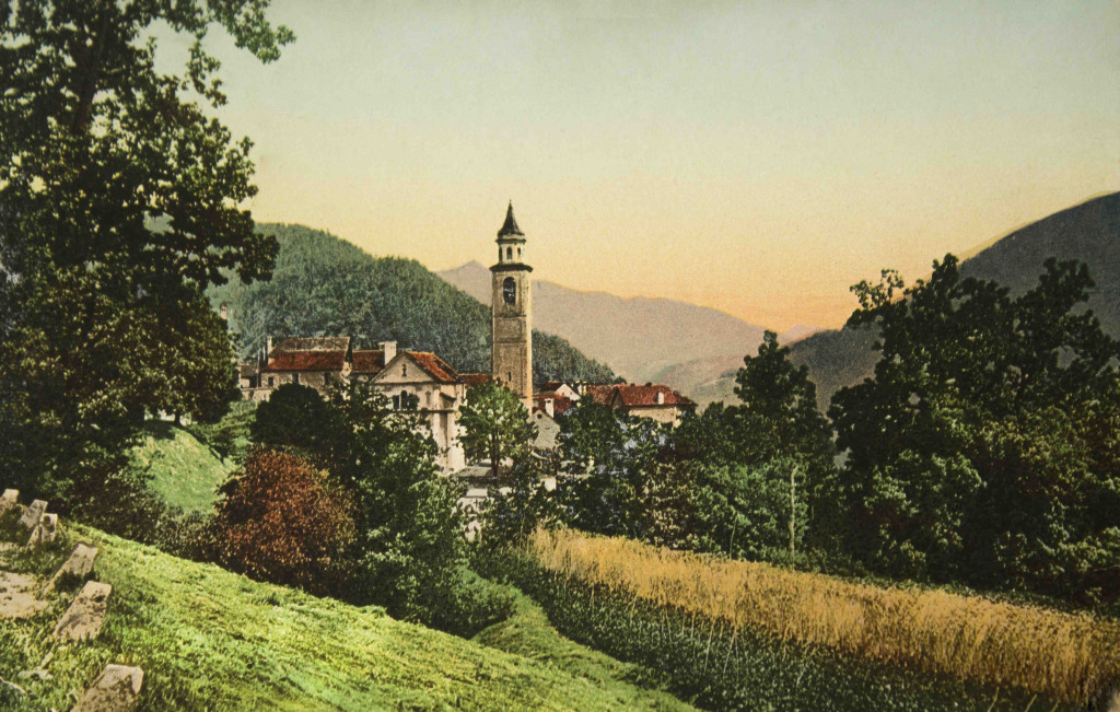 Cartolina d'epoca raffigurante campi di segale in Val Vigezzo